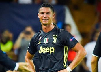 صورة مشجع ليوفنتوس قبل وفاته لا تضعوا الزهور أريد أهداف رونالدو