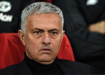 مانشستر يونايتد يجدد اهتمامه بضم مدافع توتنهام