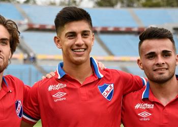 موندو ديبورتيفو برشلونة ينفي التوصل لاتفاق مبدئي لضم مدافع من أوروجواي