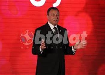الأهلي يطمئن الجماهير على حالة الخطيب ويكشف موعد عودته لمصر