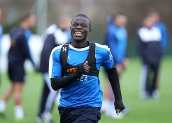 مانشستر يونايتد يجدد اهتمامه بضم كانتي