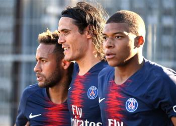 مبابي يكشف عن رسالته لنيمار بعد صدامه مع كافاني