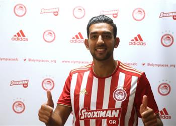 كوكا بعد إصابته مع أولمبياكوس لحظات صعبة