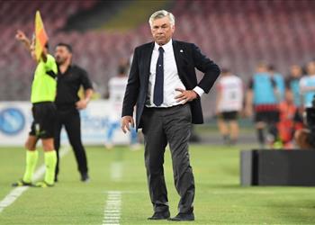 تقارير نابولي يريد خطف مهاجم برشلونة بدون مقابل