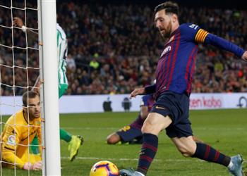 أسطورة ريال مدريد ميسي الأفضل لاعب كرة قدم في جيله