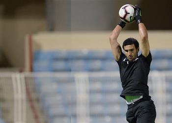 محمد عواد أساسي مع الوحدة أمام الباطن بالدوري السعودي