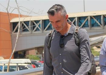 مصدر يكشف لـ بطولات موقف كارتيرون من البقاء في الأهلي