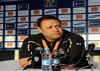 ضياء السيد أطالب بتغيير الجهاز الفنى للأهلى وهذا المدرب هو الاقرب لتولى المهمة