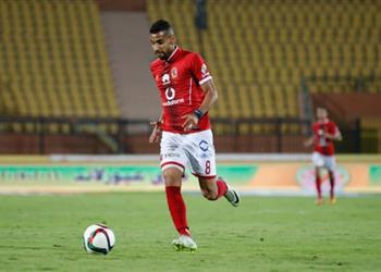 الأهلي يفرض عقوبة على مؤمن زكريا وحسام عاشور