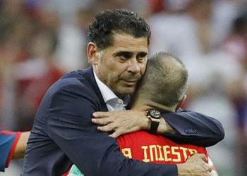 إنييستا كنت أتمنى البقاء في برشلونة ولم أفهم قرارات هييرو