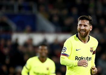 ميسي يسخر من تصريحات بيكيه ويشيد بديمبلي بعد الفوز على آيندهوفن