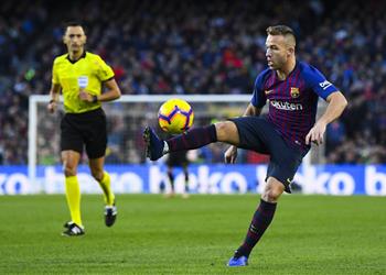 موندو ديبورتيفو تكشف موقف آرثر من اللعب مع برشلونة ضد فيالريال