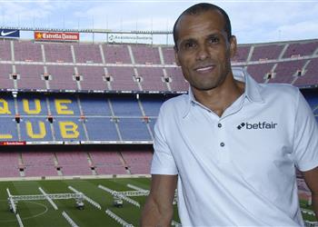 ريفالدو برشلونة سيتوج بدوري الأبطال في تلك الحالة