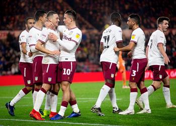 أستون فيلا يضرب ميدلزبره بالثلاثة خارج أرضه بمشاركة المحمدي