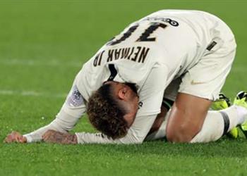 التشخيص المبدئي لإصابة نيمار وإمكانية لحاقه بمواجهة باريس الحاسمة بدوري الأبطال