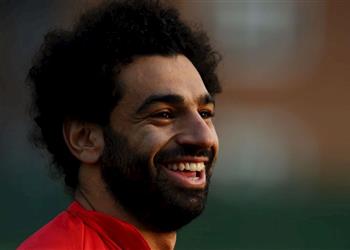 محمد صلاح يفوز بجائزة اتحاد مشجعي كرة القدم ويهديها لجماهير ليفربول