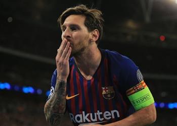 جاري لينيكر يرد على تصريحات بيليه بشأن ميسي هراء مطلق