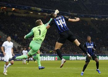 إنتر ميلان يودع دوري الأبطال بعد تعادل إيجابي أمام آيندهوفن