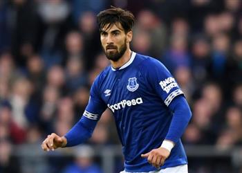 أندريه جوميش ي لمح بعدم العودة لبرشلونة