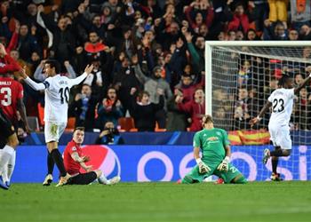 فيديو مانشستر يونايتد يسقط بثنائية أمام فالنسيا