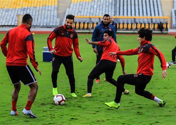 مران الأهلي تدريب على العرضيات وركلات جزاء وجلسة تحفيزية بين يوسف واللاعبين قبل مباراة جيما الأثيوبي