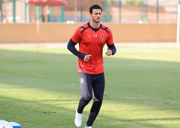 الفحص الطبي يحدد موعد عودة محمد الشناوي