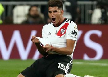 وكيله يكشف حقيقة انتقال بالاسيوس لريال مدريد في الشتاء