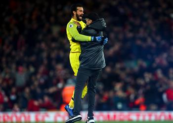 أليسون عن احتفاله المثير مع كلوب أمام إيفرتون الأمر يستحق