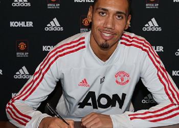 رسميا مانشستر يونايتد يجدد عقد سمولينج حتى 2022