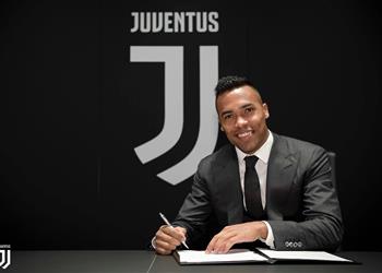 رسميا يوفنتوس يجدد عقد ساندرو حتى 2023