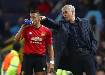 سانشيز يربح رهان ا بسبب إقالة مورينيو