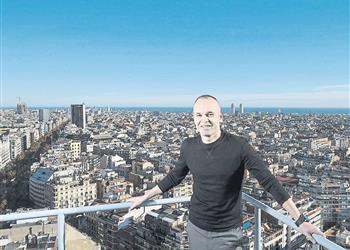 إنييستا أتمنى تدريب برشلونة يوم ا ما