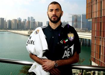 بنزيما التزامي مع ريال مدريد مطلق والجماهير تحترمني