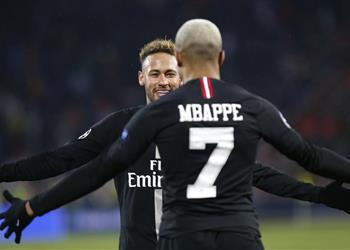 تقارير فرنسية باريس سان جيرمان مجبر على بيع نيمار أو مبابي بالصيف