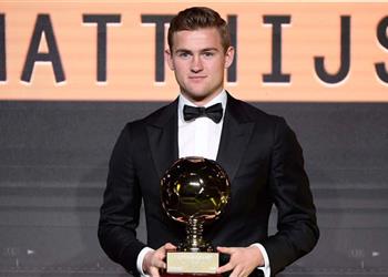 مصدر ببرشلونة لـ أس نتوقع انتقال دي ليخت لبايرن ميونيخ أو يوفنتوس