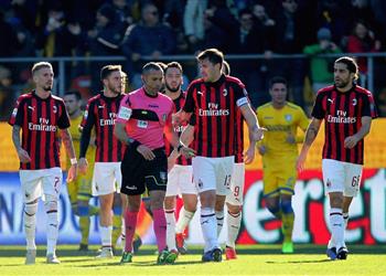 السقوط مستمر ميلان يتعادل سلبيا مع فروزينوني ودوناروما يتألق