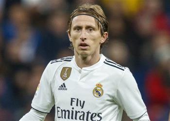 مودريتش يرفض تجديد عقده مع ريال مدريد
