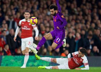 جارديان تتوقع تشكيل ليفربول أمام آرسنال صلاح في الهجوم وحيدا