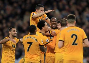 بالفيديو هدية جديدة لليفربول ولفرهامتون يسقط توتنهام بثلاثية في البريمرليج