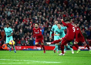 فيديو محمد صلاح يسجل وليفربول يذل آرسنال بخماسية بالدوري الإنجليزي في غياب النني