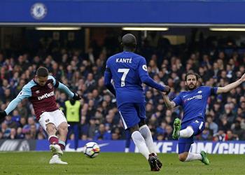 تشيلسي يقف في طريق فالنسيا للتعاقد مع تشيشاريتو