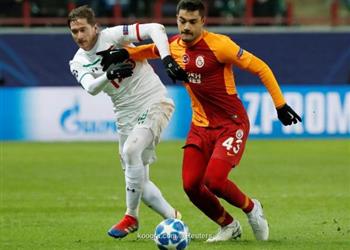 روما يستعد لضم مدافع جالطة سراي مع منافسة إنجليزية فرنسية