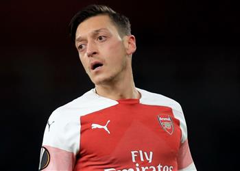 أوزيل يرفض الرحيل عن آرسنال