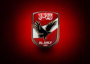 طبيب الأهلي الجديد يعتذر عن منصبه