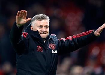 مانشستر يونايتد يراقب ثنائي دفاعي من الدوري الإيطالي