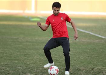 بالفيديو إصابة محمد محمود في مباراة الأهلي وسموحة