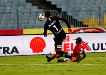 فحص طبي لـ جيرالدو ومحمد محمود قبل مباراة فيتا كلوب في دوري الأبطال