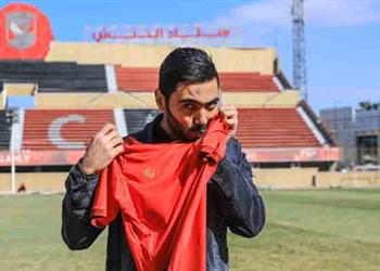 حسين الشحات يتواصل مع رئيس الاتحاد السكندري لإعادة مقدم التعاقد بعد فشل ضمه