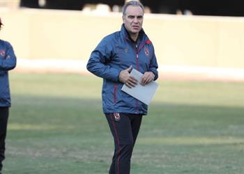 مؤتمر صحفي للاسارتي قبل مباراة الأهلي وفيتا كلوب في دوري الأبطال