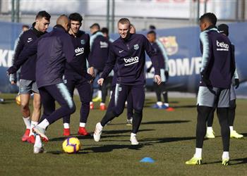 ثنائي برشلونة يعود إلى التدريبات بعد غياب للإصابة